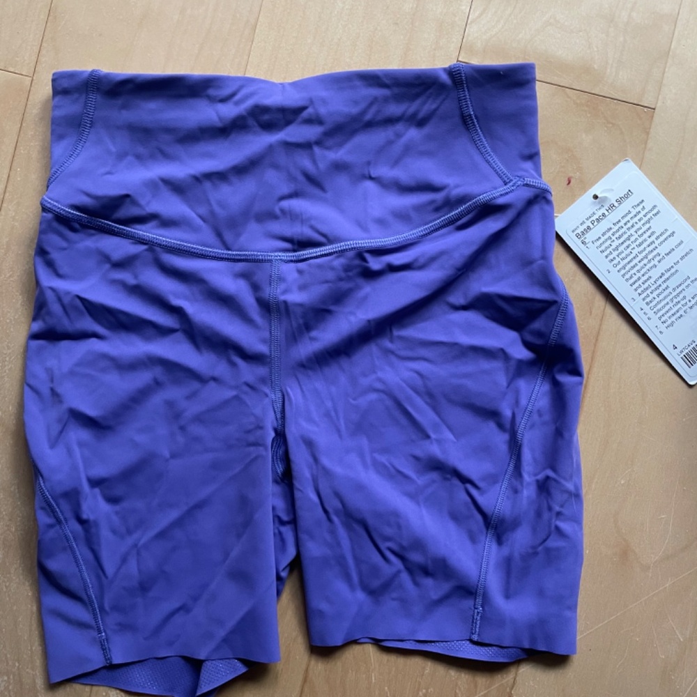 Lululemon base pace shorts 6” size 4 - Picture 5 of 5